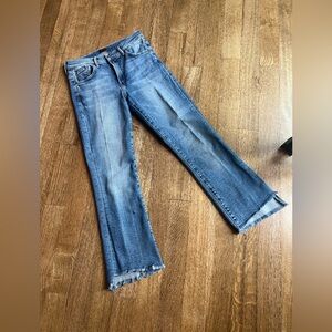 Mother Insider Step Crop Fray 
Excellent!!!! Condition